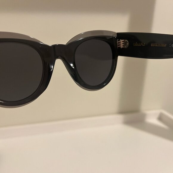 Celine Glossy Black Cat-Eye Sunglasses - Picture 5 of 7